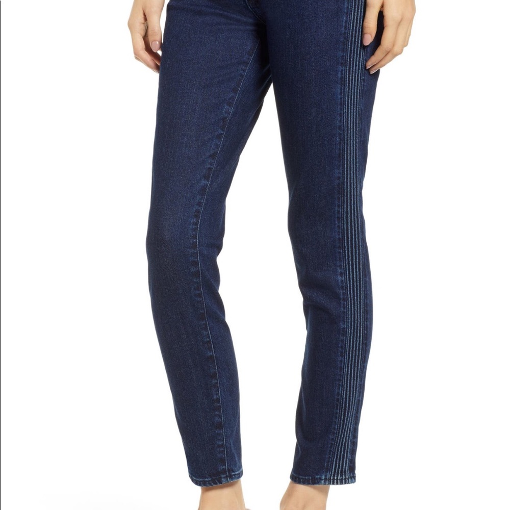 NWT AG ankle cigarette leg prima ankle jeans, 25